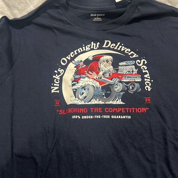 Men’s Medium Christmas Old Navy shirts - Picture 4 of 5